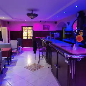  Maison d'hôtes Les Hotes De France